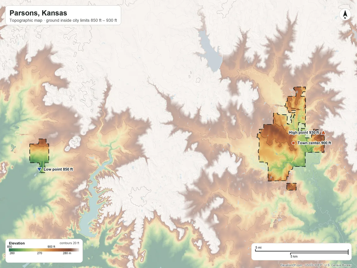 Topographic elevation map of Parsons, Kansas, shaded from 850 ft on the west side to 930 ft on the east side