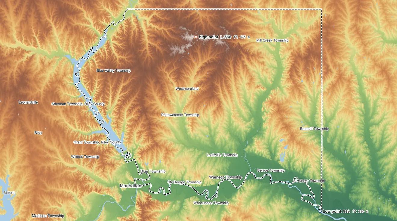 Topographic elevation map of Pottawatomie County, Kansas, shaded from 910 ft on the southeast side to 1,560 ft on the north side