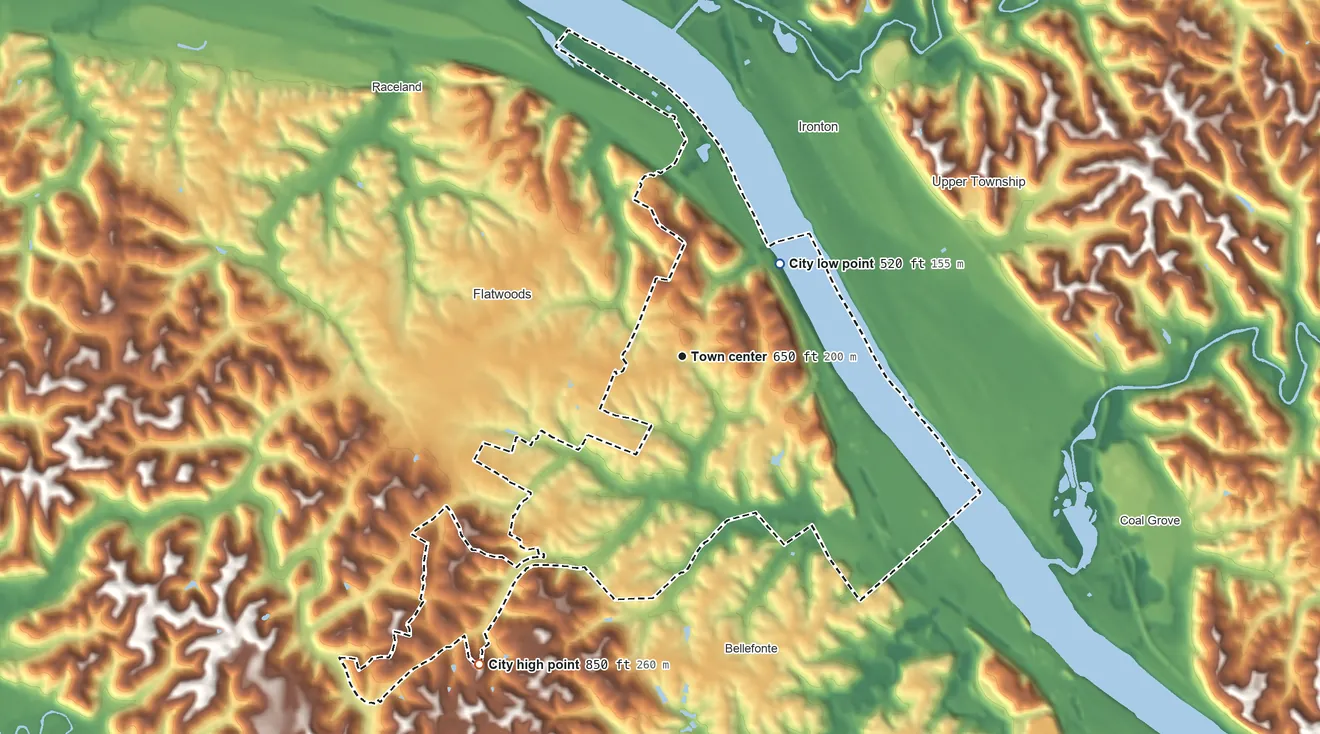 Topographic elevation map of Russell, Kentucky, shaded from 520 ft on the northeast side to 850 ft on the southwest side