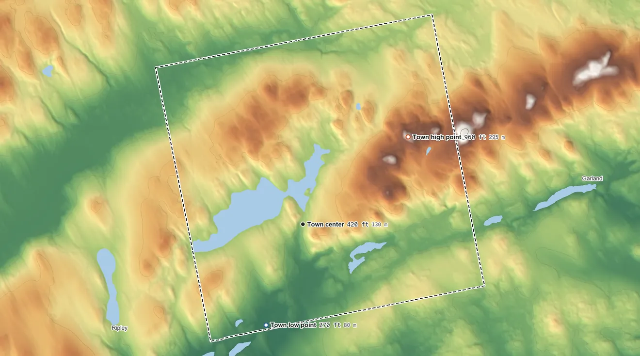 Topographic elevation map of Dexter, Maine, shaded from 270 ft on the south side to 960 ft on the northeast side
