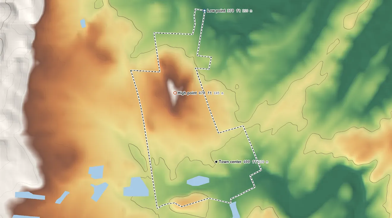 Topographic elevation map of Lewistown, Maryland, shaded from 370 ft on the north side to 470 ft on the northwest edge, below higher ground just outside