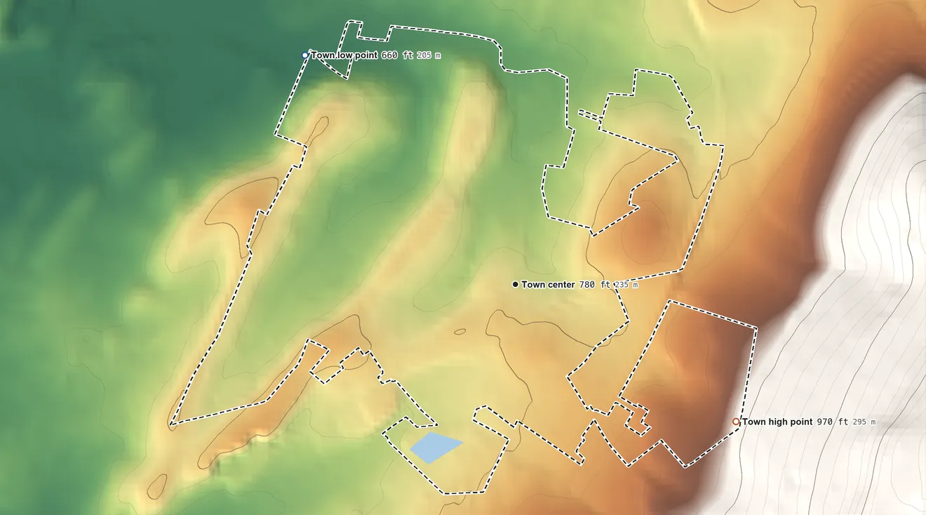 Topographic elevation map of Smithsburg, Maryland, shaded from 660 ft on the northwest side to 970 ft on the southeast edge, below higher ground just outside