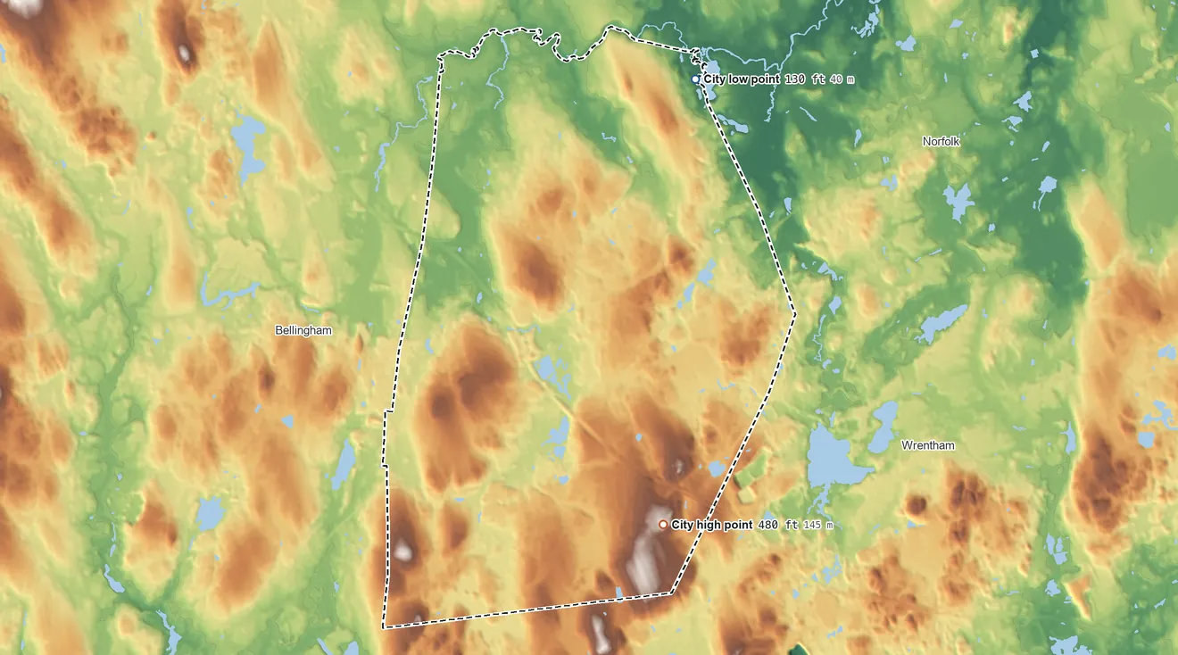Topographic elevation map of Franklin Town, Massachusetts, shaded from 130 ft on the north side to 480 ft on the south side