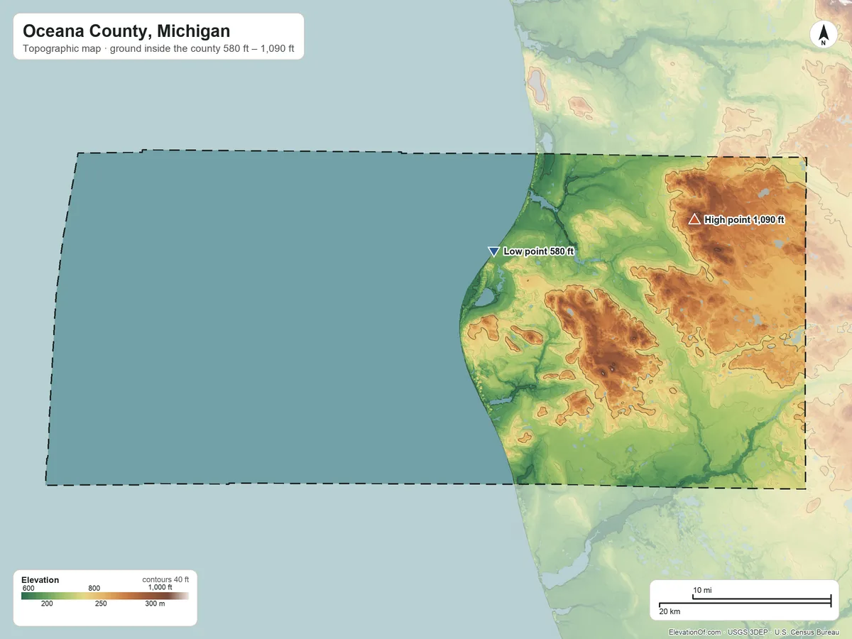 Topographic elevation map of Oceana County, Michigan, shaded from 580 ft on the northeast side to 1,090 ft on the east side