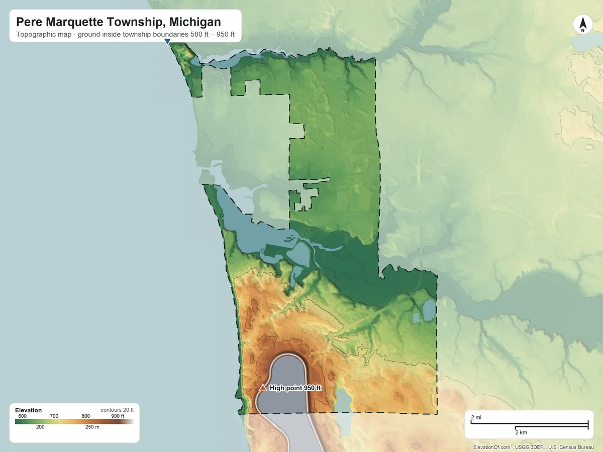 Topographic elevation map of Pere Marquette Township, Michigan, shaded from 580 ft on the northwest side to 950 ft on the south side