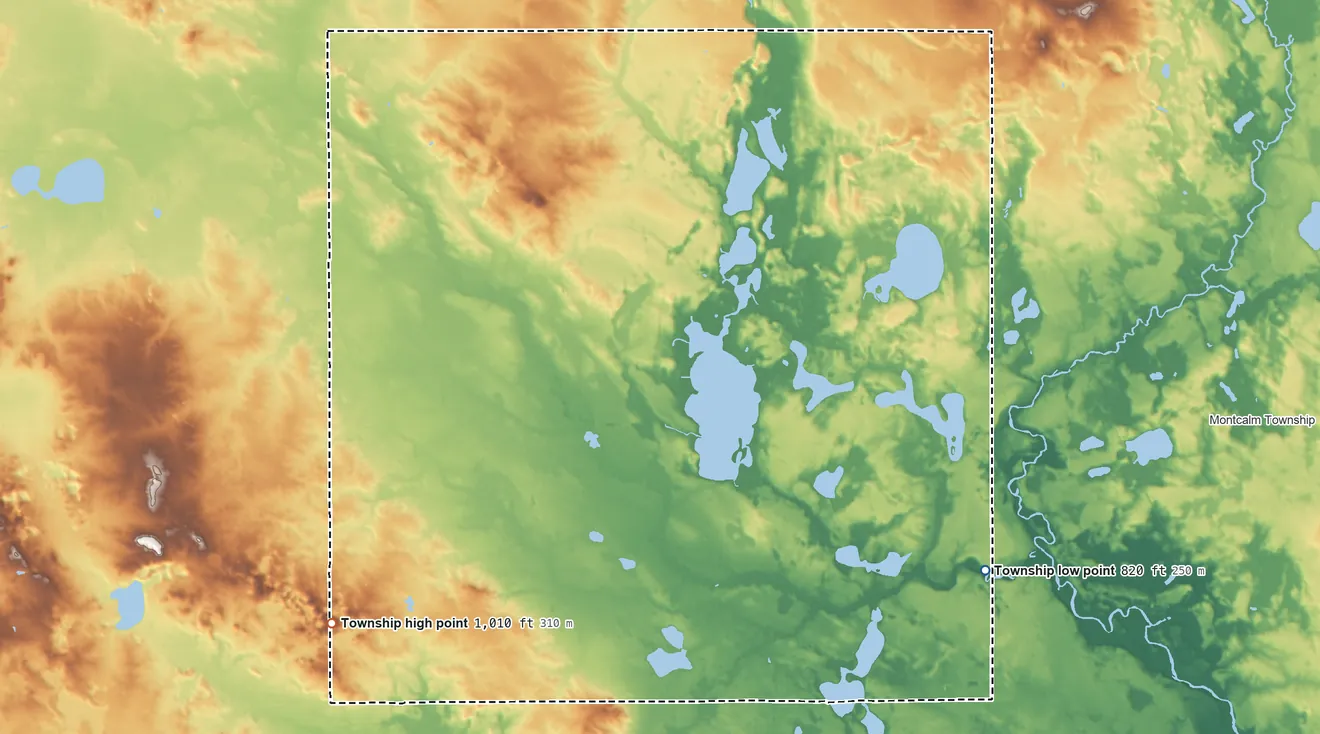 Topographic elevation map of Spencer Township, Michigan, shaded from 820 ft on the southeast side to 1,010 ft on the southwest side