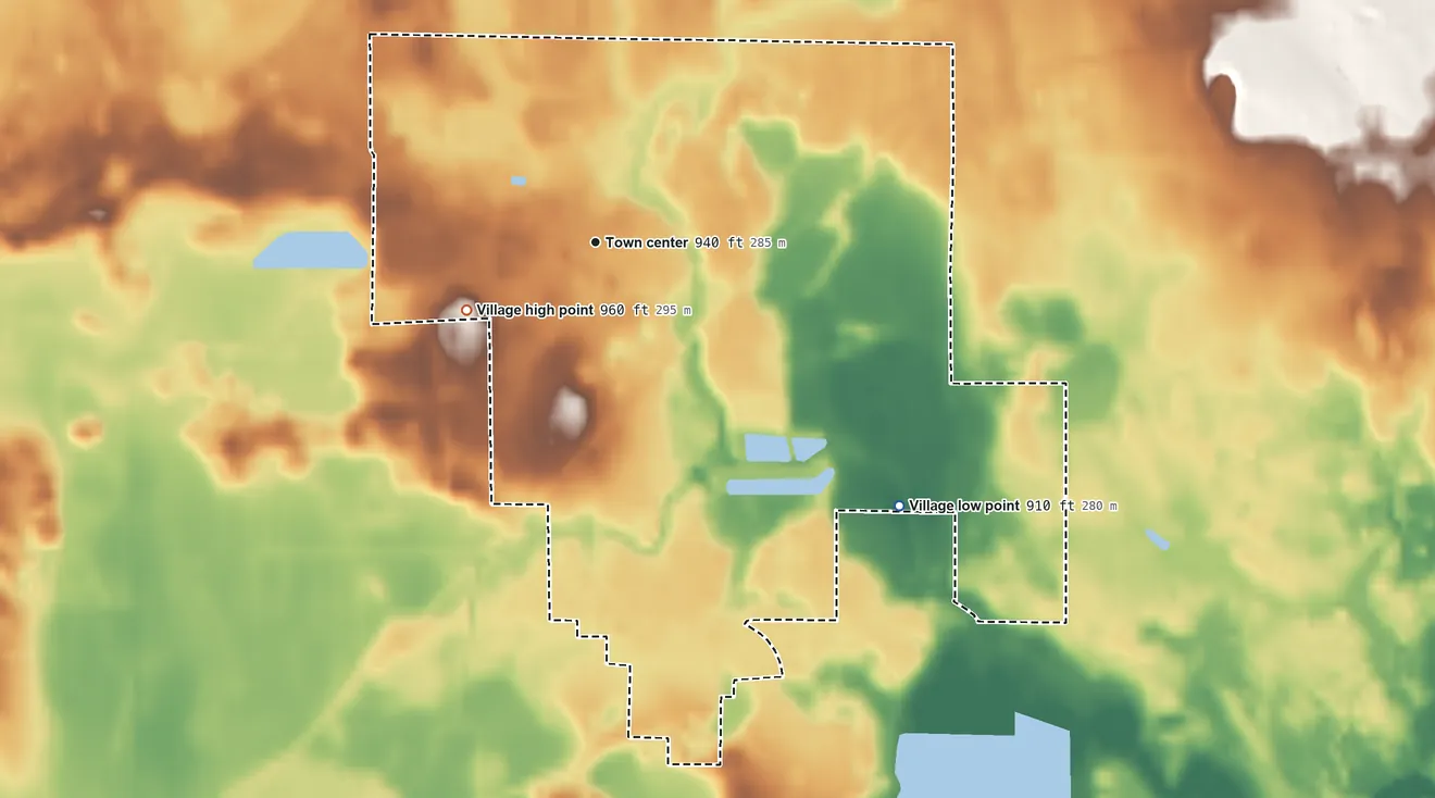 Topographic elevation map of Stockbridge, Michigan, shaded from 910 ft on the southeast side to 960 ft on the southwest side