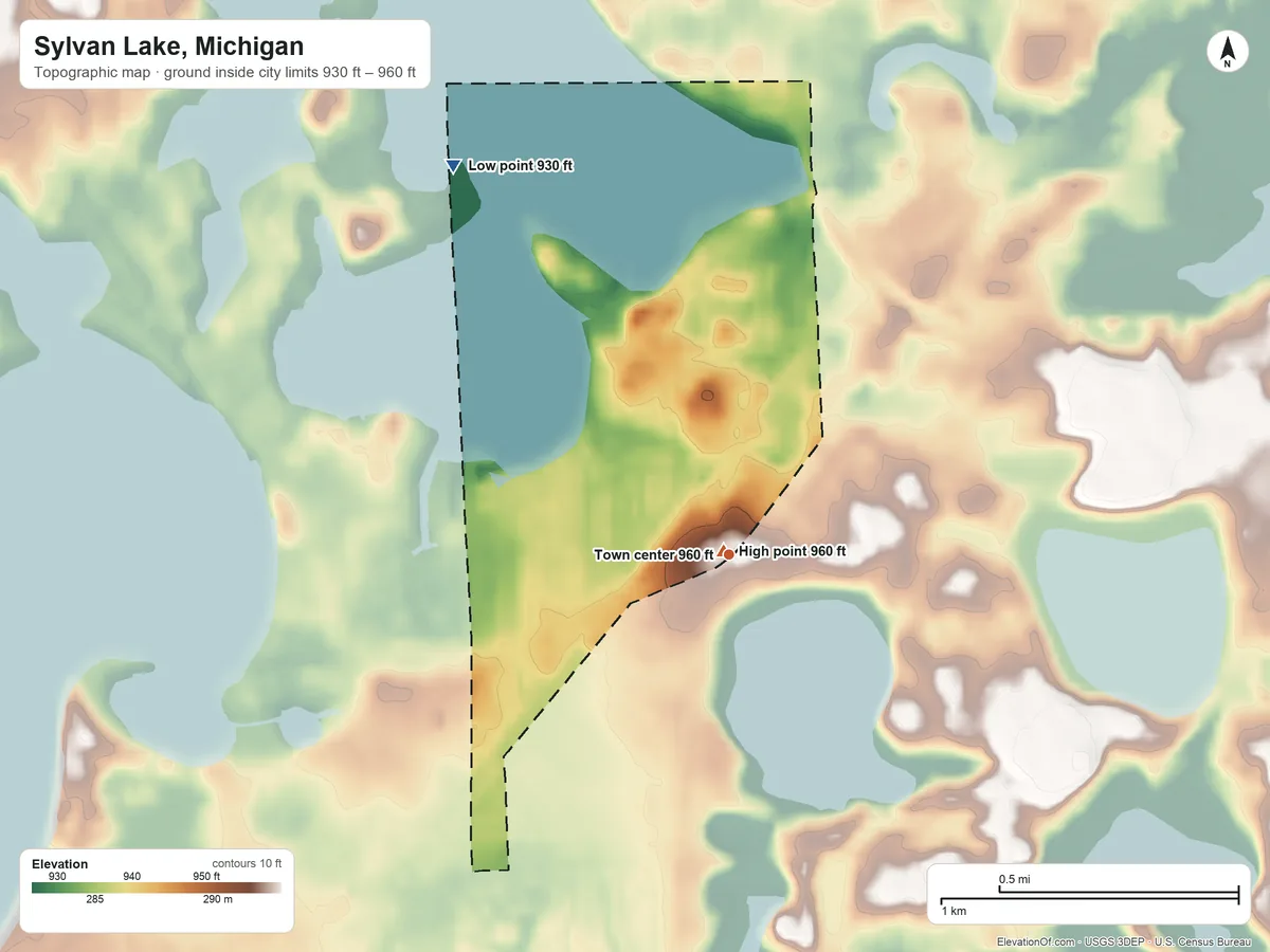 Topographic elevation map of Sylvan Lake, Michigan, shaded from 930 ft on the northwest side to 960 ft near the middle