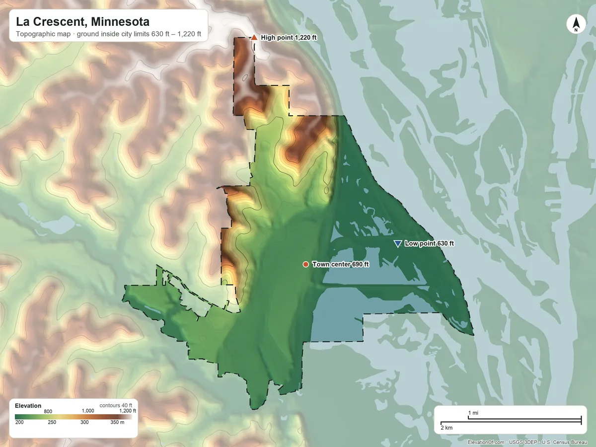 Topographic elevation map of La Crescent, Minnesota, shaded from 630 ft on the east side to 1,220 ft on the north side