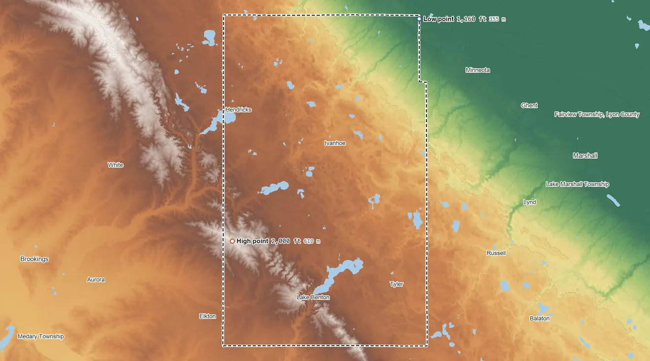 Topographic elevation map of Lincoln County, Minnesota, shaded from 1,160 ft on the northeast side to 2,000 ft on the southwest side