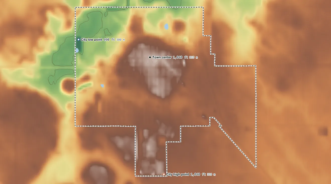 Topographic elevation map of Mapleton, Minnesota, shaded from 990 ft on the west side to 1,040 ft on the south side