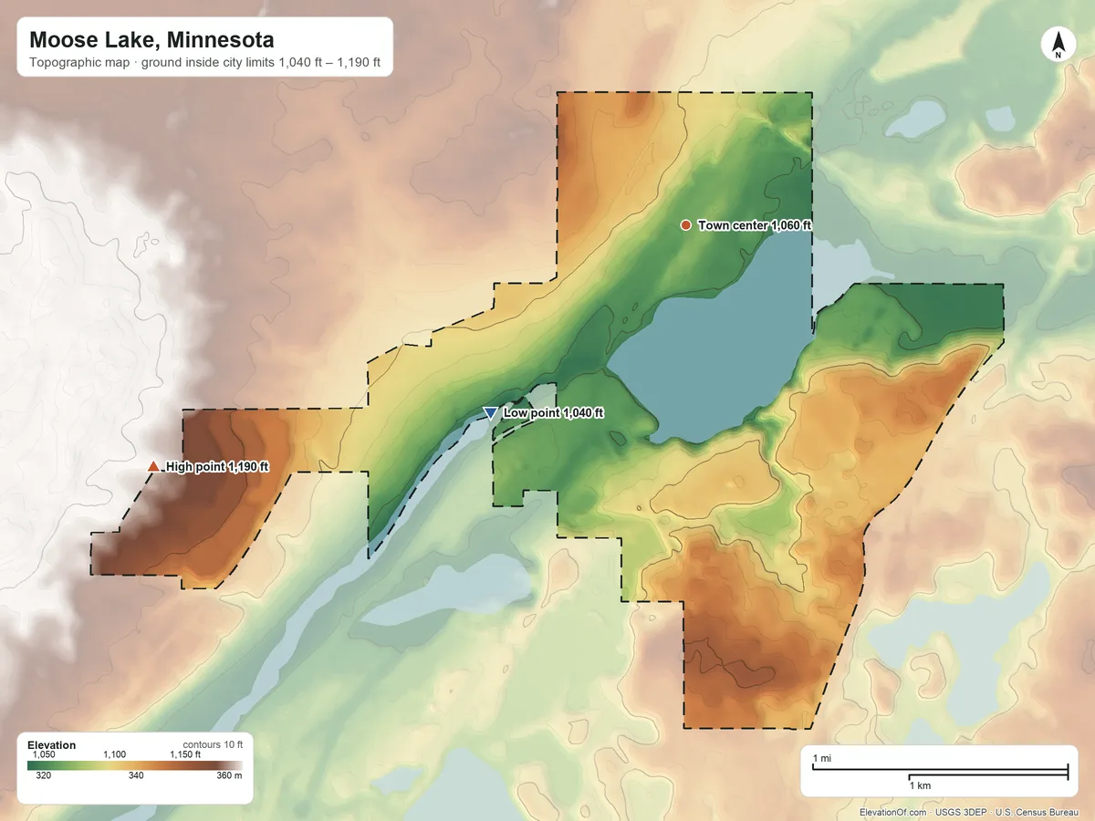 Topographic elevation map of Moose Lake, Minnesota, shaded from 1,040 ft on the southwest side to 1,190 ft on the southwest side