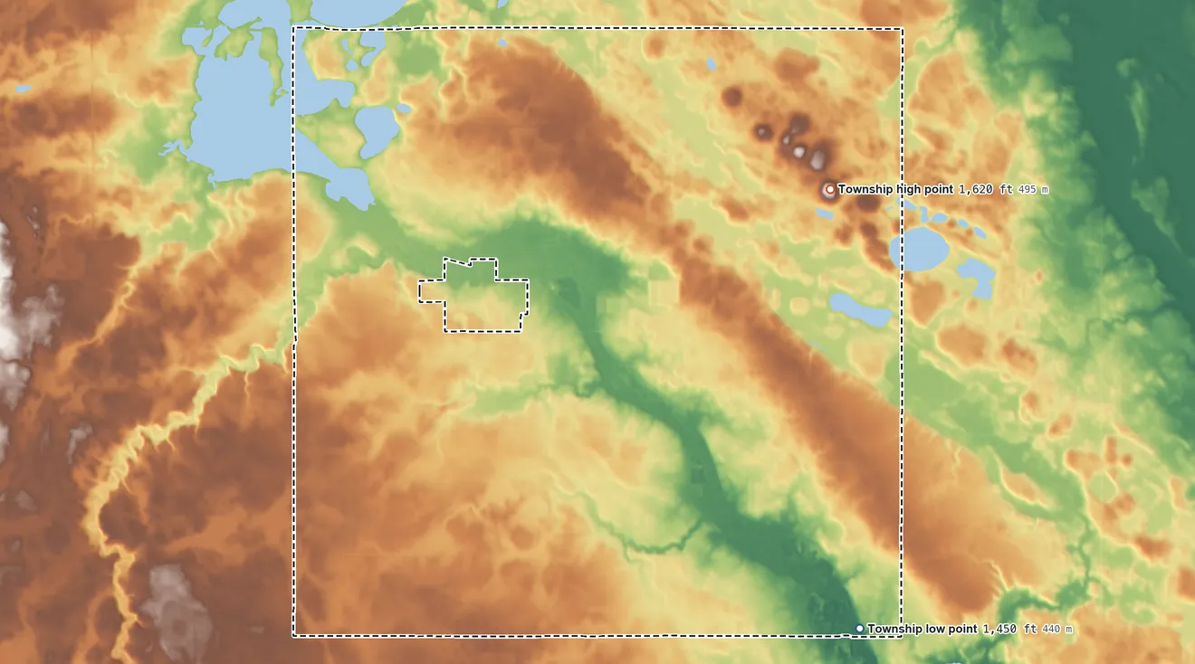 Topographic elevation map of Murray Township, Minnesota, shaded from 1,450 ft on the southeast side to 1,620 ft on the east side