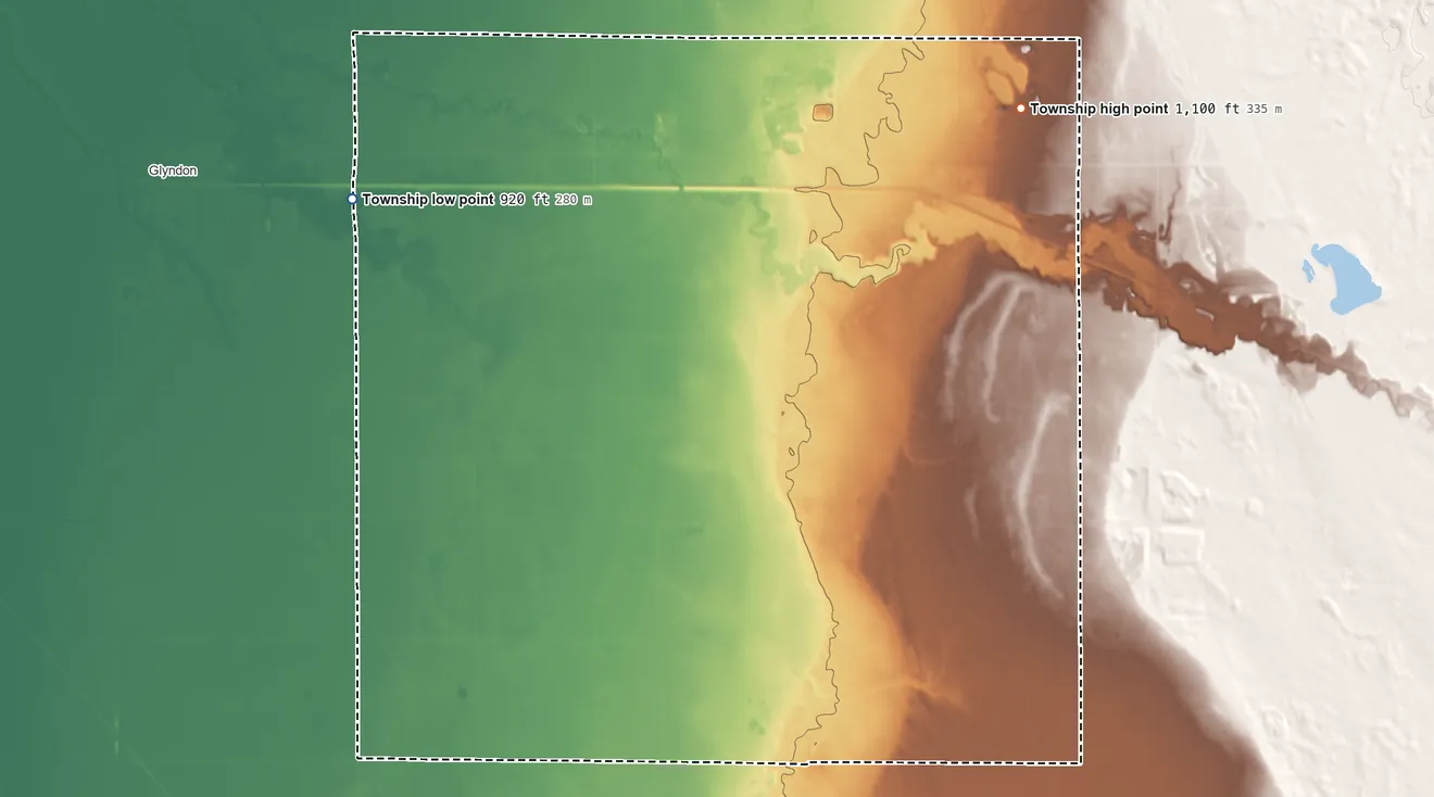 Topographic elevation map of Riverton Township, Minnesota, shaded from 920 ft on the northwest side to 1,100 ft on the northeast side