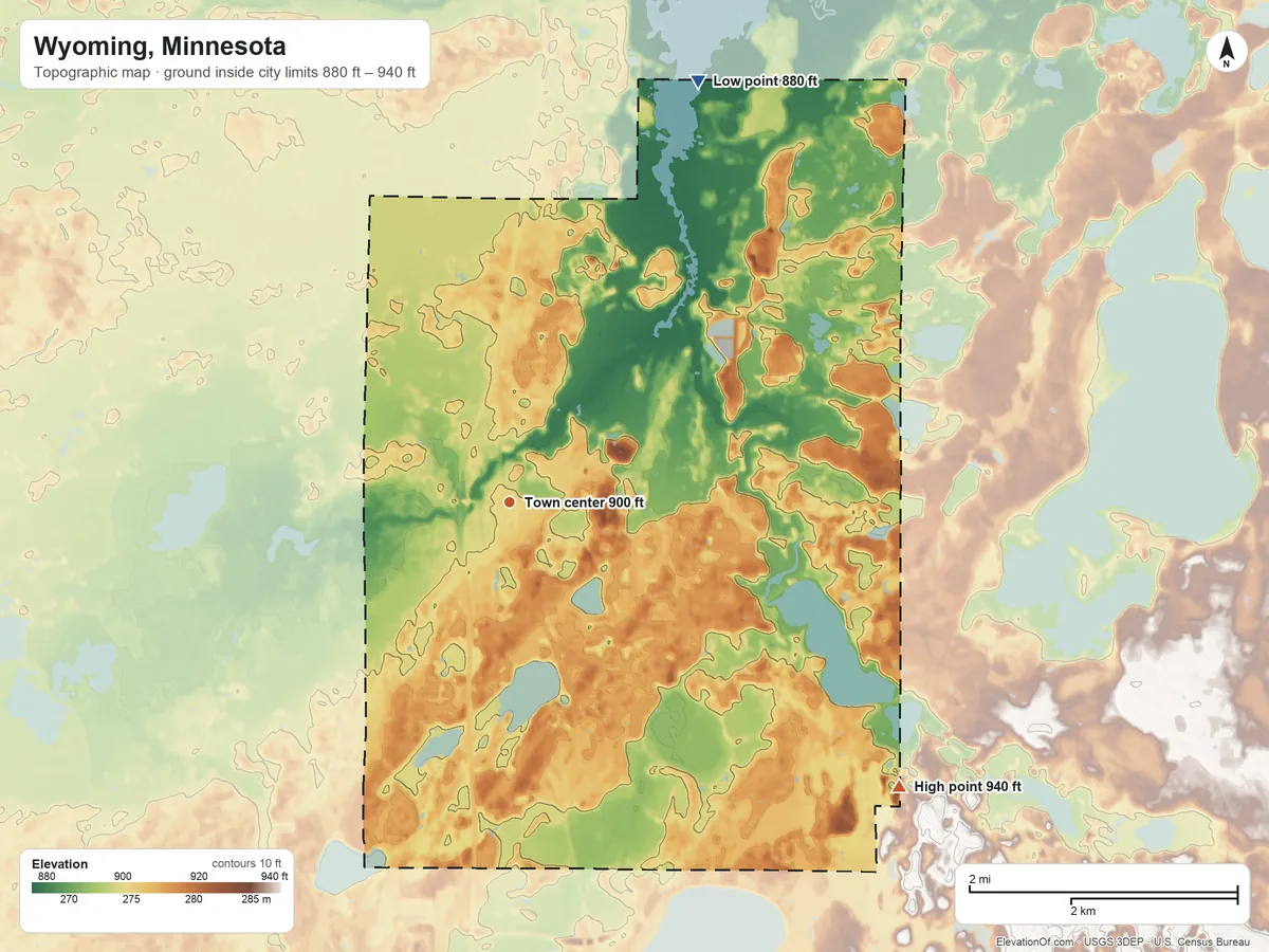 Topographic elevation map of Wyoming, Minnesota, shaded from 880 ft on the northeast side to 940 ft on the southeast side