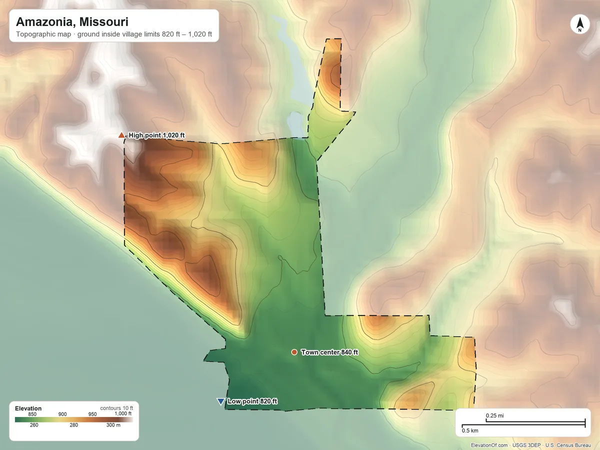 Topographic elevation map of Amazonia, Missouri, shaded from 820 ft on the southwest side to 1,020 ft on the northwest side