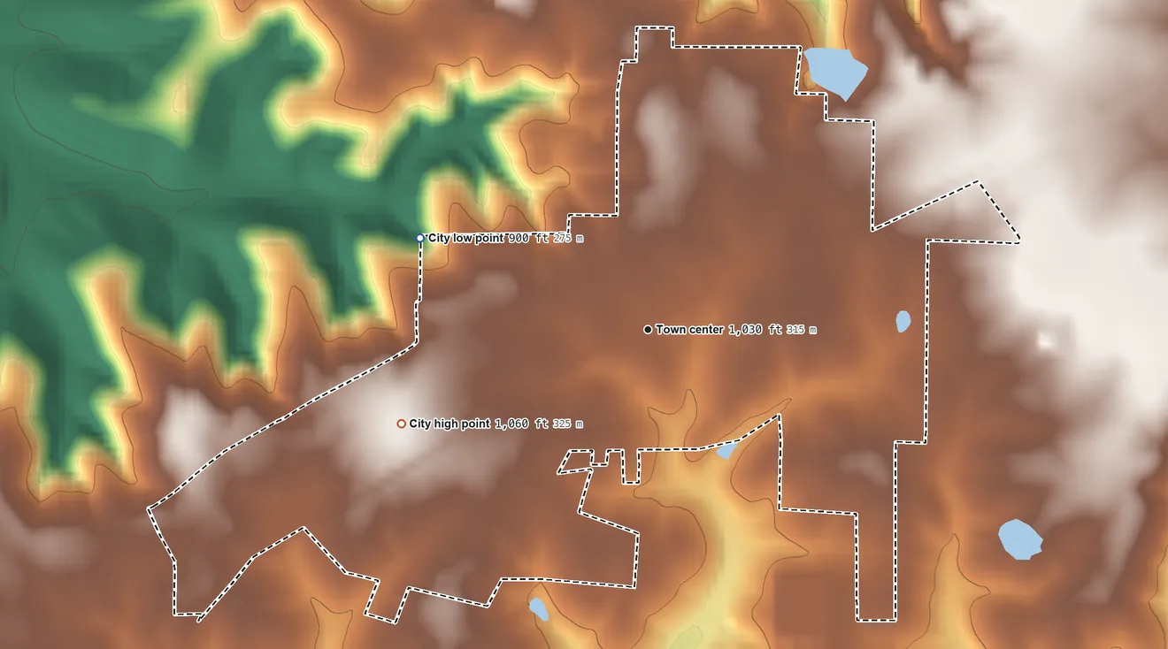 Topographic elevation map of Belle, Missouri, shaded from 900 ft on the west side to 1,060 ft on the west side