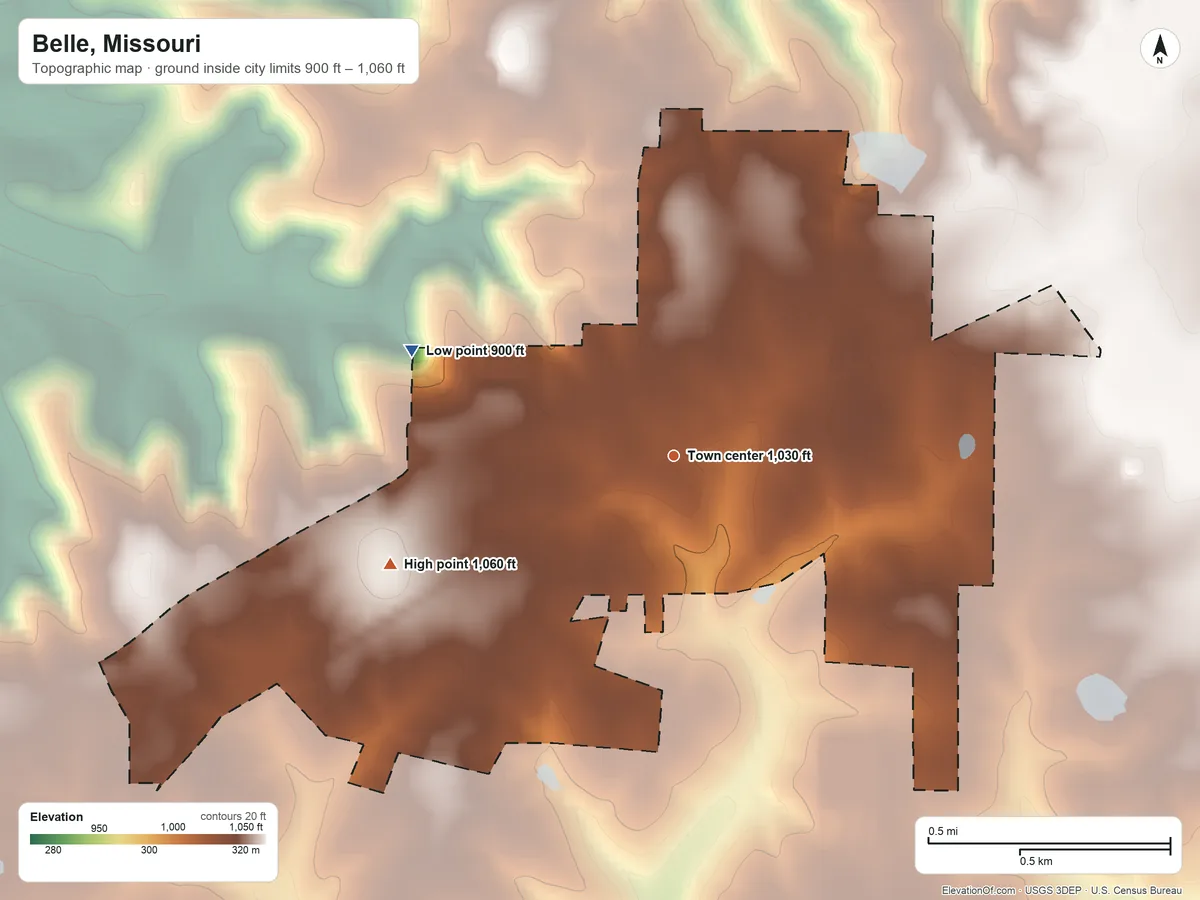Topographic elevation map of Belle, Missouri, shaded from 900 ft on the west side to 1,060 ft on the west side