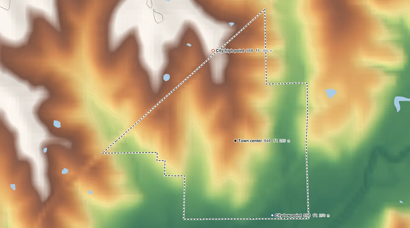 Topographic elevation map of Clarksdale, Missouri, shaded from 890 ft on the southeast side to 980 ft on the north side