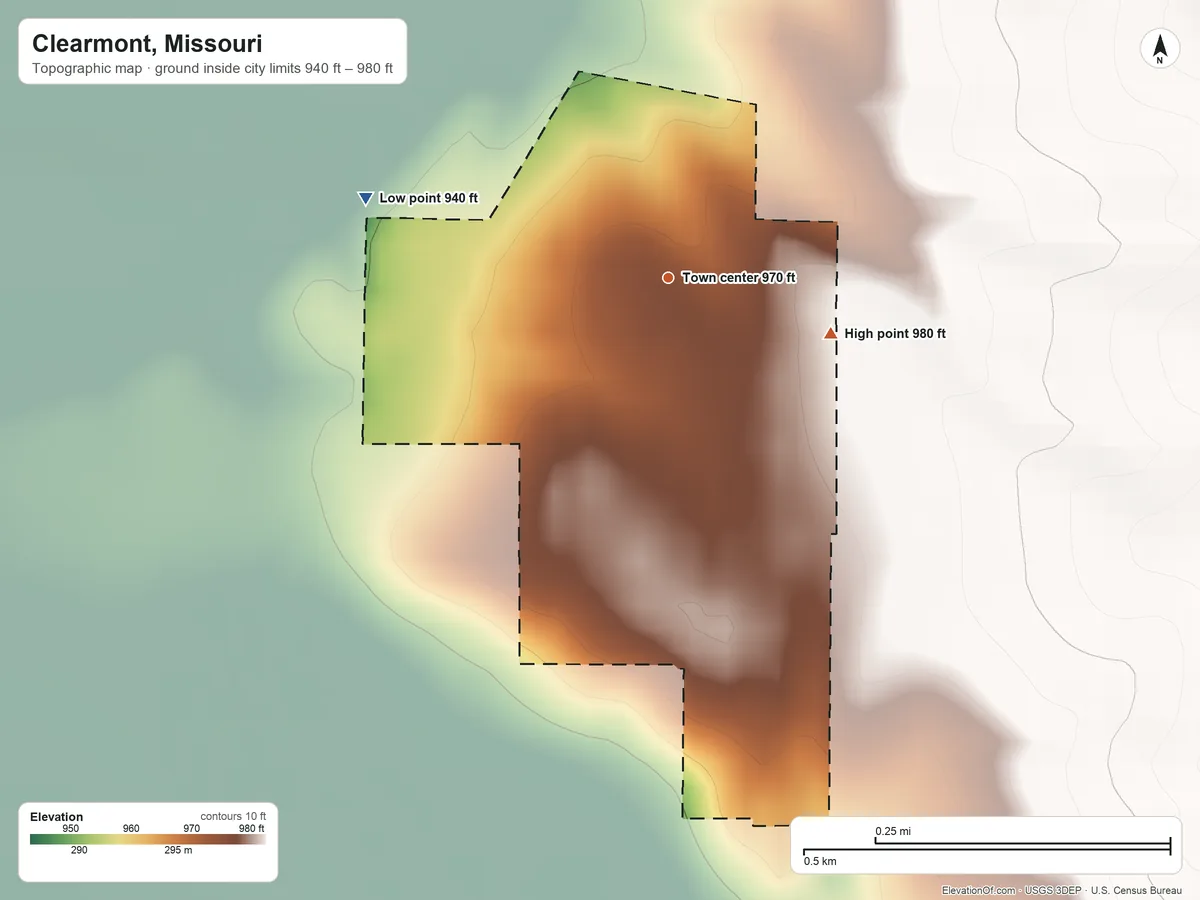 Topographic elevation map of Clearmont, Missouri, shaded from 940 ft on the west side to 980 ft on the east side
