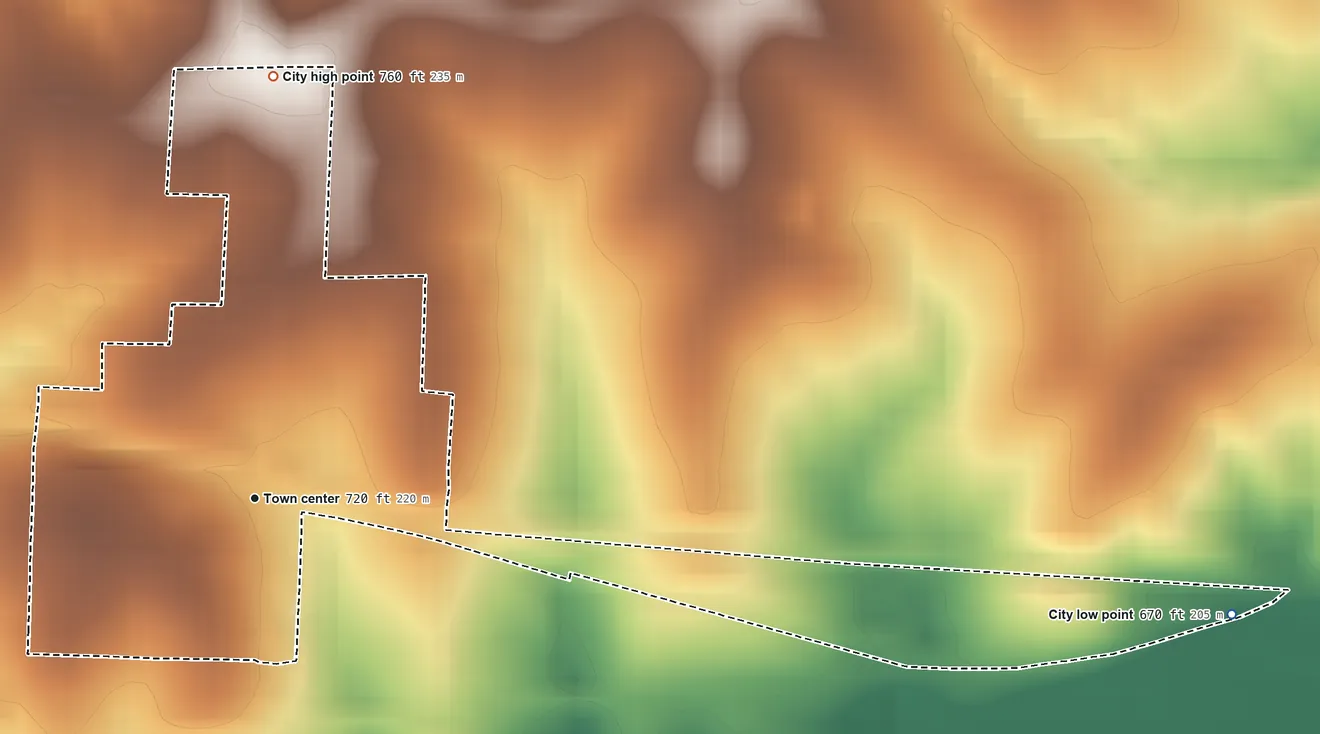 Topographic elevation map of Clifton Hill, Missouri, shaded from 670 ft on the east side to 760 ft on the north side