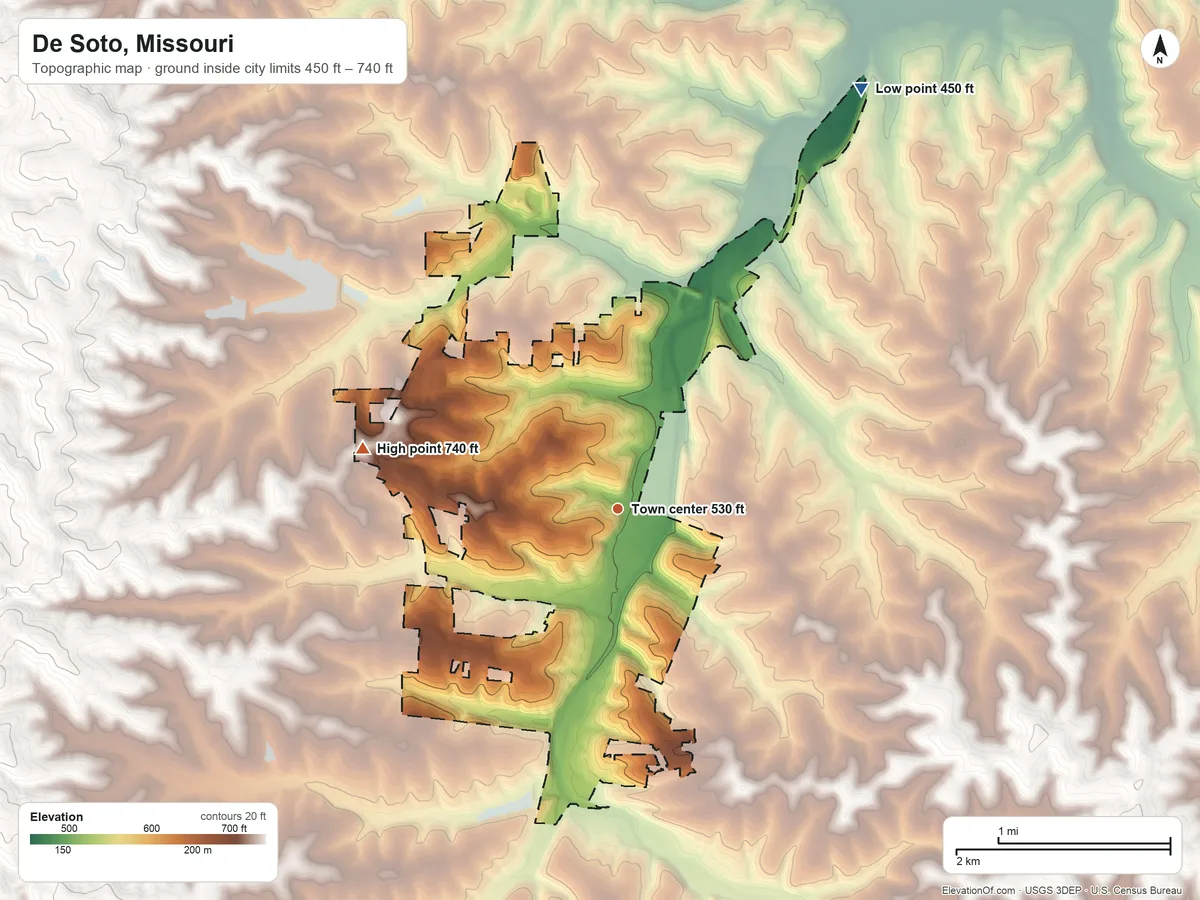 Topographic elevation map of De Soto, Missouri, shaded from 450 ft on the northeast side to 740 ft on the west side