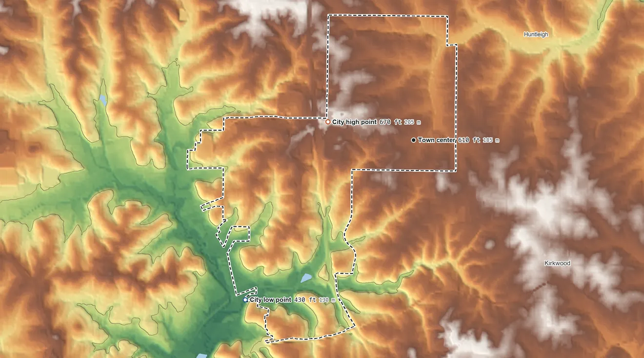 Topographic elevation map of Des Peres, Missouri, shaded from 430 ft on the southwest side to 670 ft on the west side