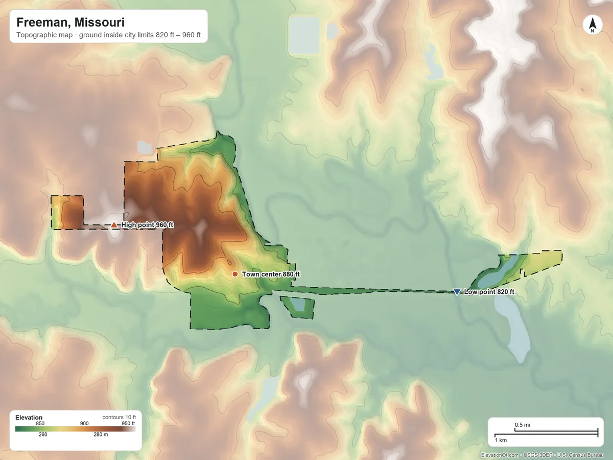Topographic elevation map of Freeman, Missouri, shaded from 820 ft on the east side to 960 ft on the west side