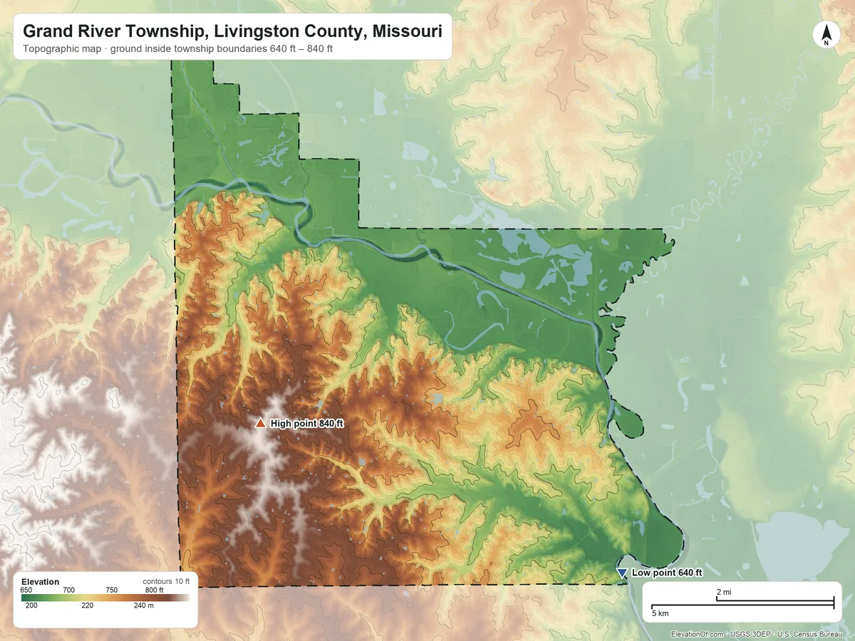 Topographic elevation map of Grand River Township, Livingston County, Missouri, shaded from 640 ft on the southeast side to 840 ft on the west side