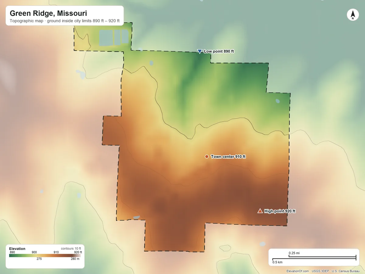 Topographic elevation map of Green Ridge, Missouri, shaded from 890 ft on the north side to 920 ft on the southeast side