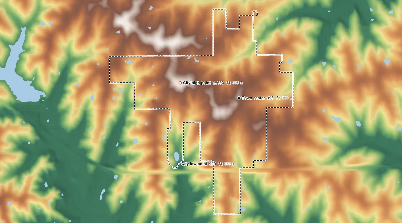 Topographic elevation map of Hamilton, Missouri, shaded from 920 ft on the southwest side to 1,000 ft on the west side