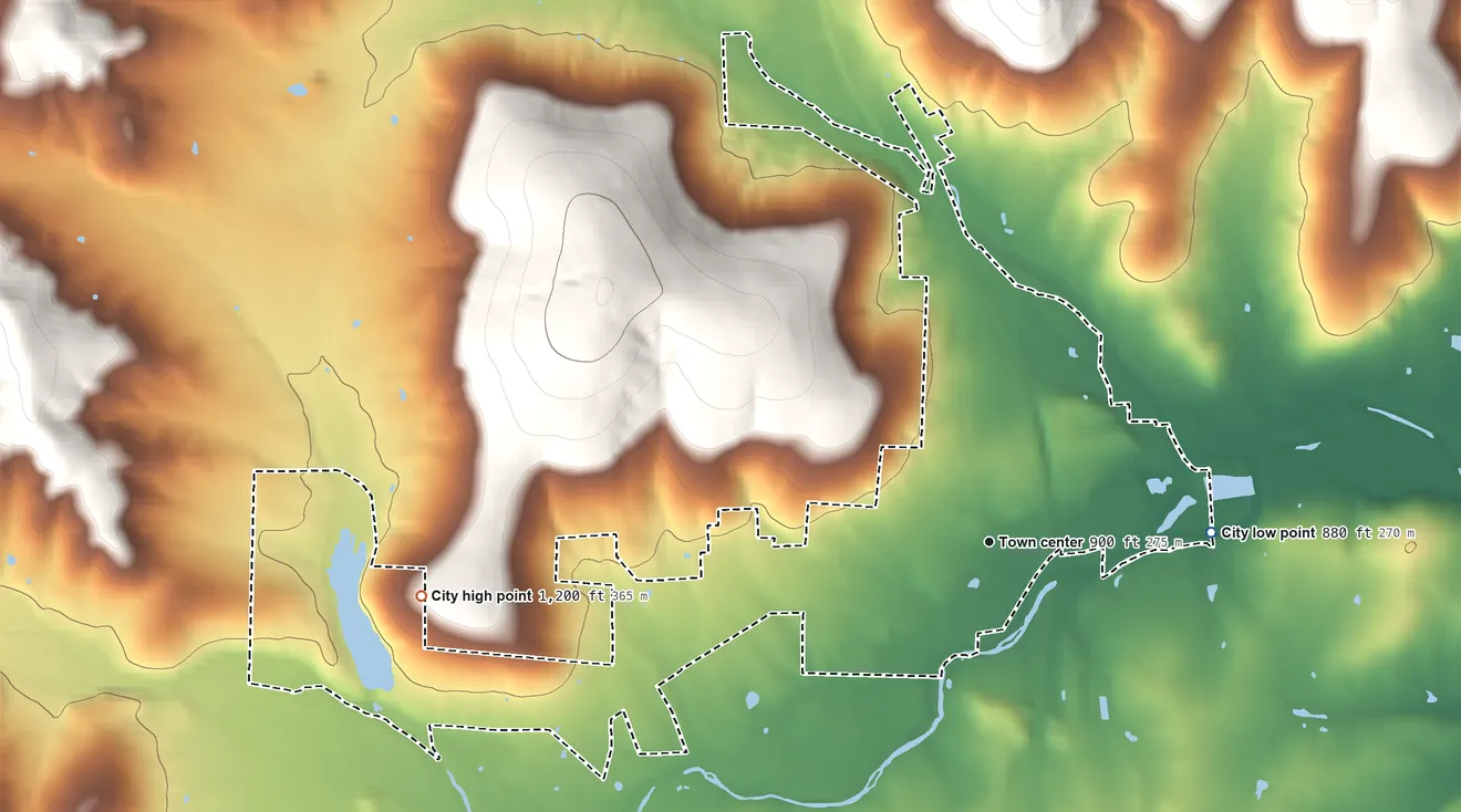 Topographic elevation map of Ironton, Missouri, shaded from 880 ft on the east side to 1,200 ft at the foot of the Saint Francois Mountains