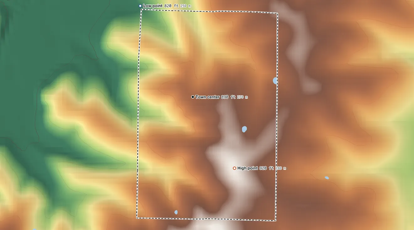 Topographic elevation map of Latham, Missouri, shaded from 820 ft on the northwest side to 920 ft on the southeast side