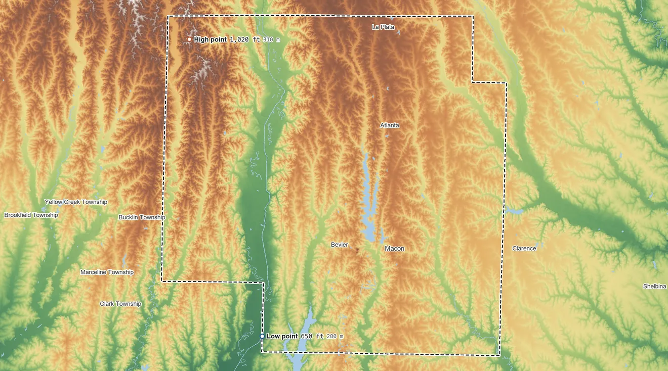 Topographic elevation map of Macon County, Missouri, shaded from 650 ft on the southwest side to 1,020 ft on the northwest side