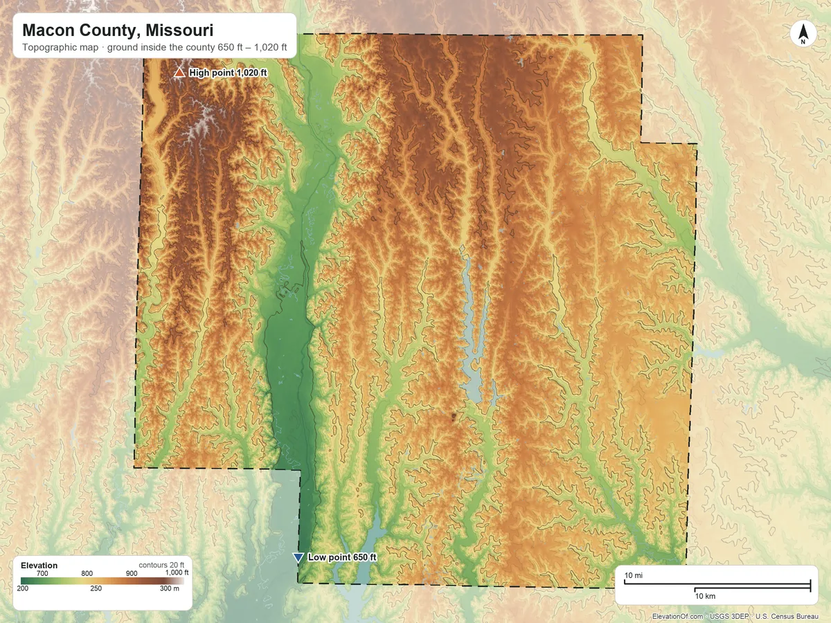 Topographic elevation map of Macon County, Missouri, shaded from 650 ft on the southwest side to 1,020 ft on the northwest side