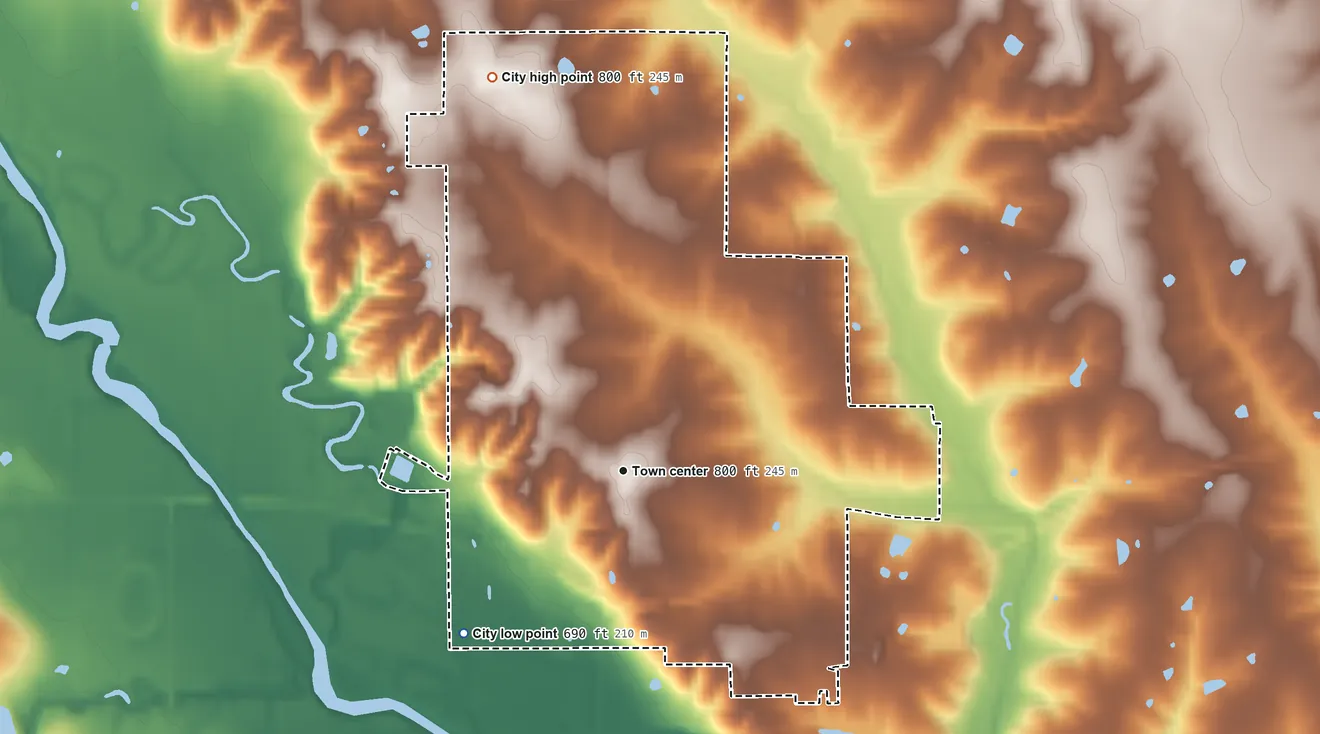 Topographic elevation map of Memphis, Missouri, shaded from 690 ft on the southwest side to 800 ft on the north side