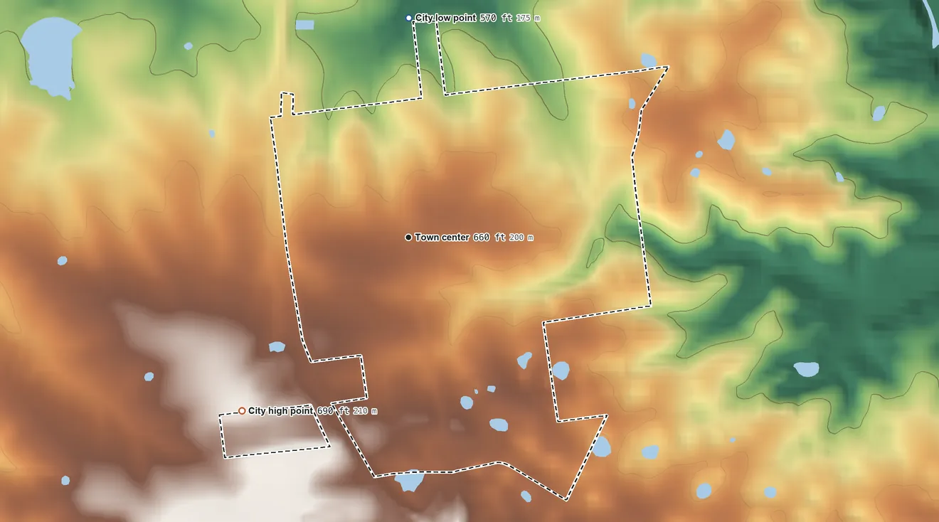 Topographic elevation map of New London, Missouri, shaded from 570 ft on the north side to 690 ft on the southwest side