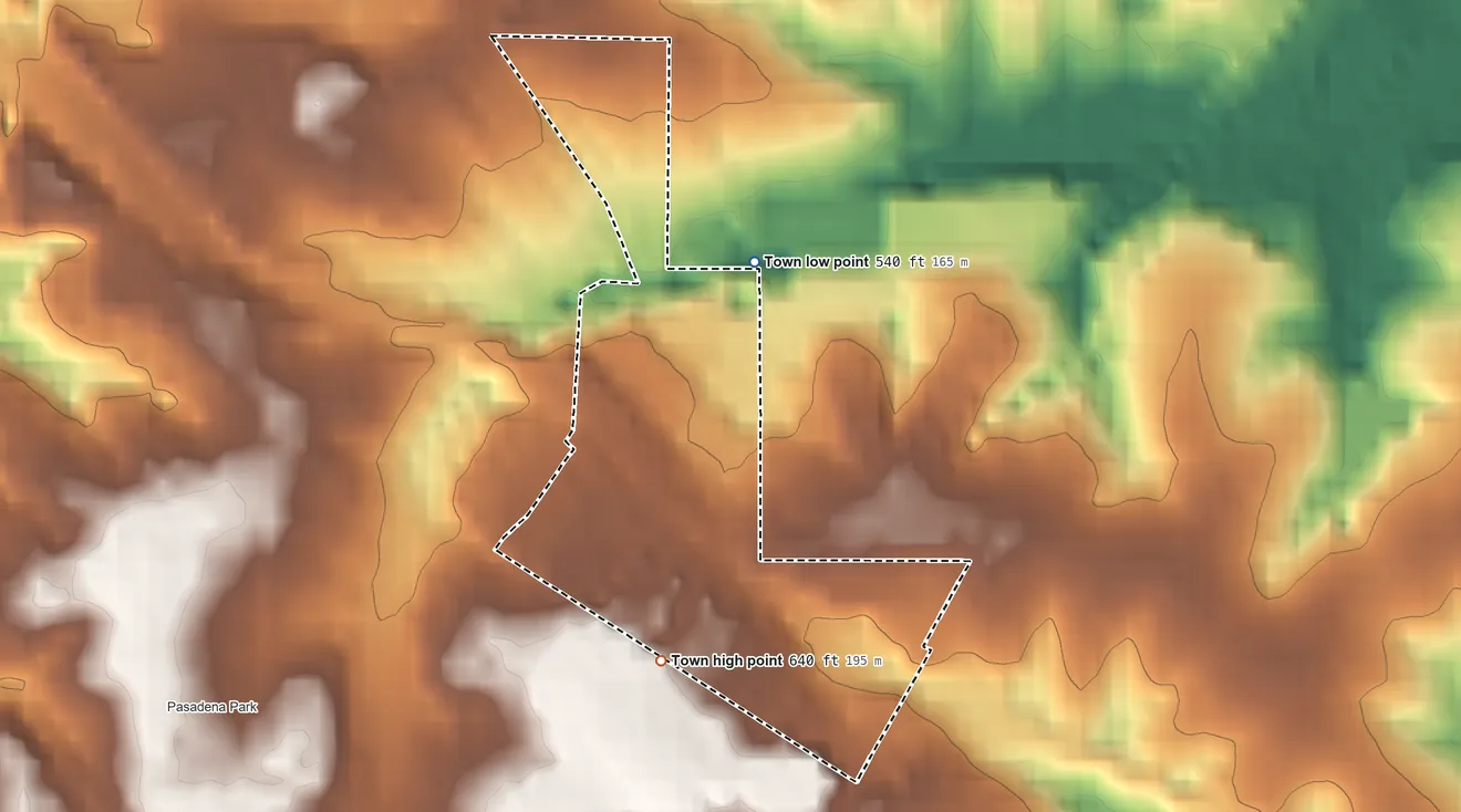 Topographic elevation map of Norwood Court, Missouri, shaded from 540 ft on the north side to 640 ft on the southeast side
