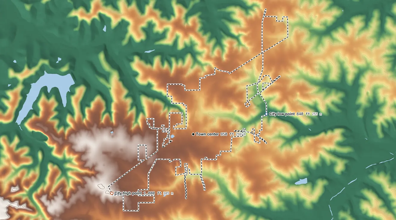 Topographic elevation map of Owensville, Missouri, shaded from 840 ft on the east side to 1,000 ft on the southwest side