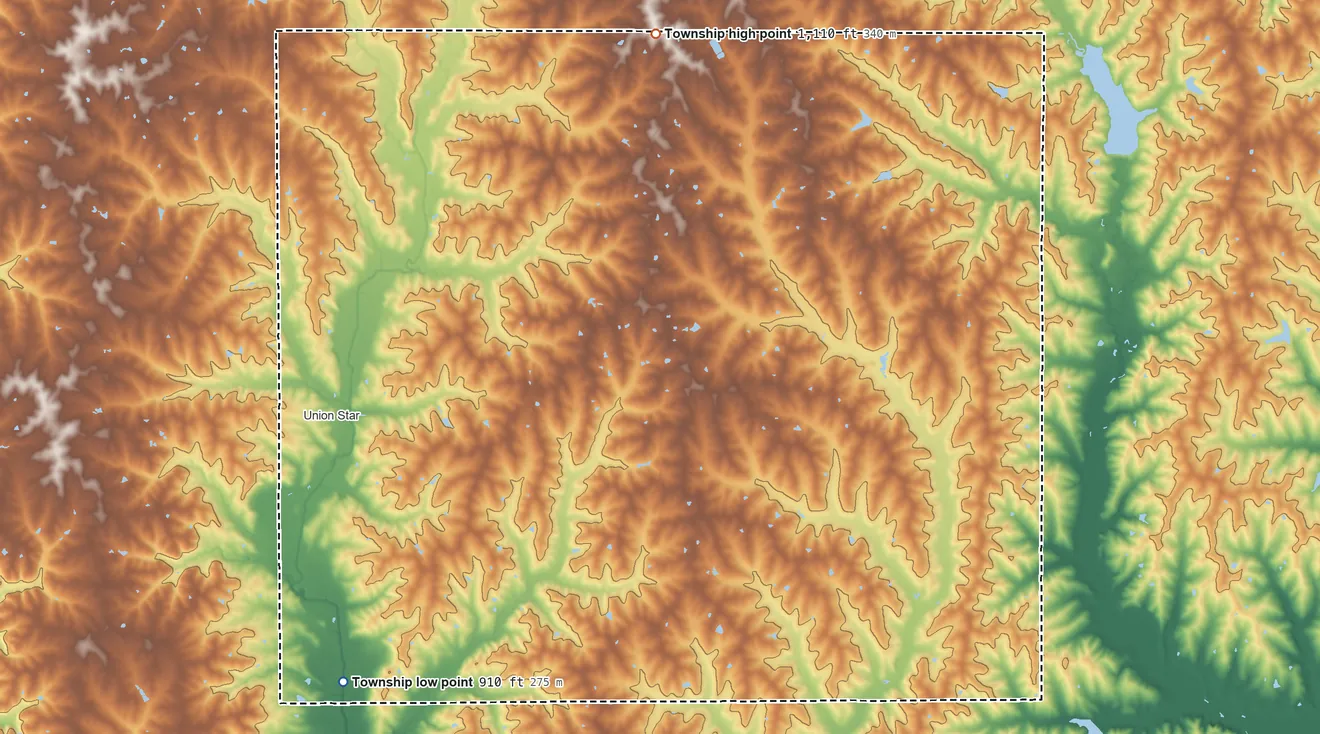 Topographic elevation map of Polk Township, DeKalb County, Missouri, shaded from 910 ft on the south side to 1,110 ft on the northeast side