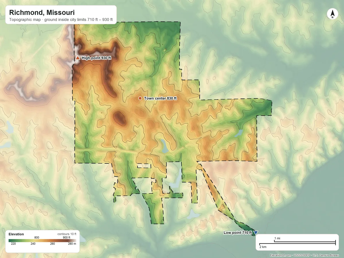 Topographic elevation map of Richmond, Missouri, shaded from 710 ft on the southeast side to 930 ft on the northwest side