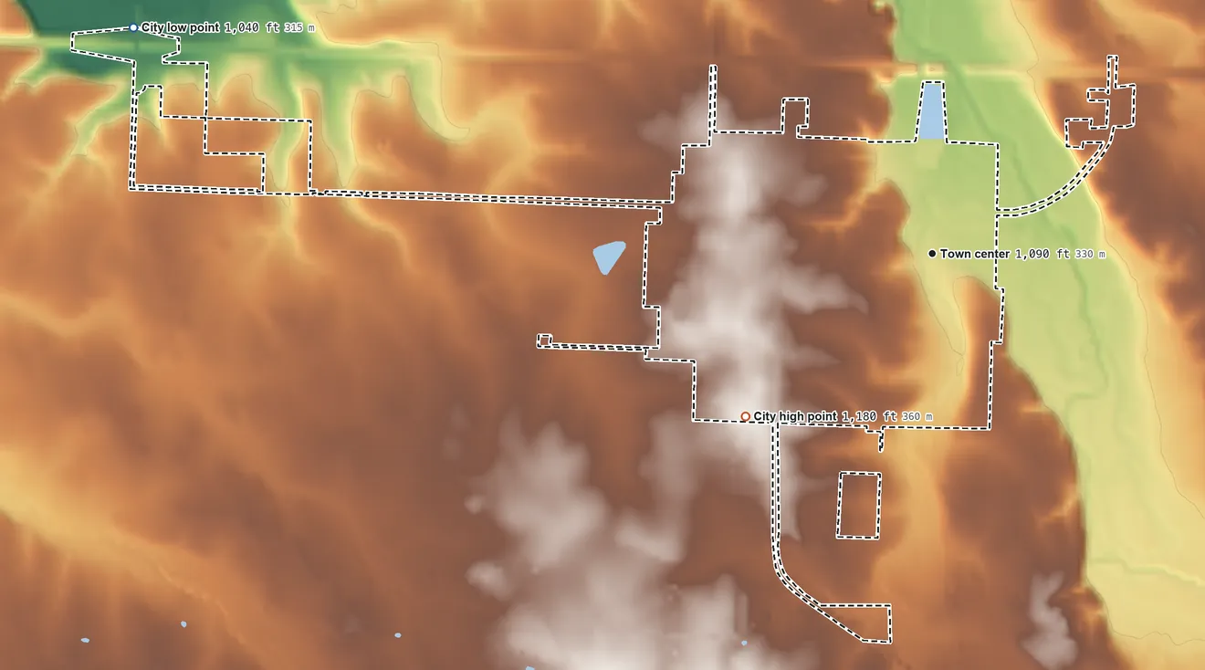 Topographic elevation map of Sarcoxie, Missouri, shaded from 1,040 ft on the west side to 1,180 ft on the southwest side