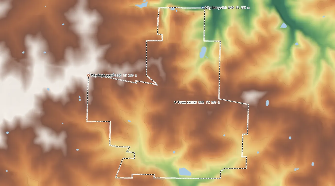 Topographic elevation map of Tipton, Missouri, shaded from 840 ft on the north side to 950 ft on the west side