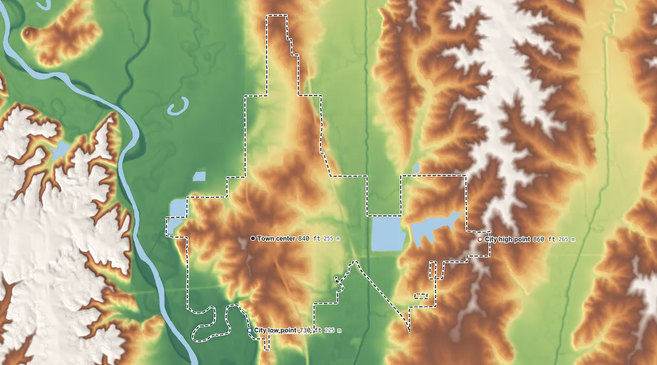Topographic elevation map of Trenton, Missouri, shaded from 730 ft on the south side to 860 ft on the east side