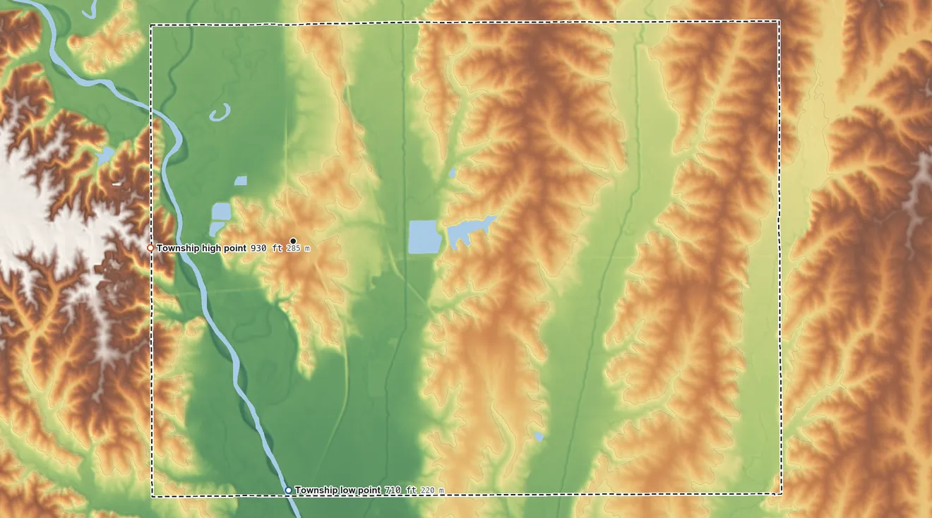 Topographic elevation map of Trenton Township, Missouri, shaded from 710 ft on the south side to 930 ft on the west side