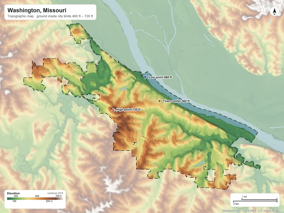Topographic elevation map of Washington, Missouri, shaded from 460 ft near the middle to 720 ft on the west side