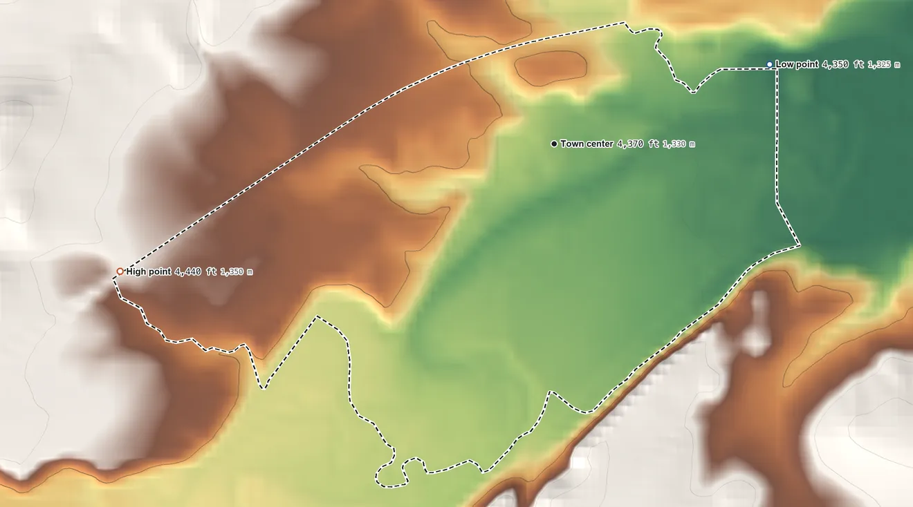 Topographic elevation map of Duncan Ranch Colony, Montana, shaded from 4,350 ft on the east side to 4,440 ft on the west side