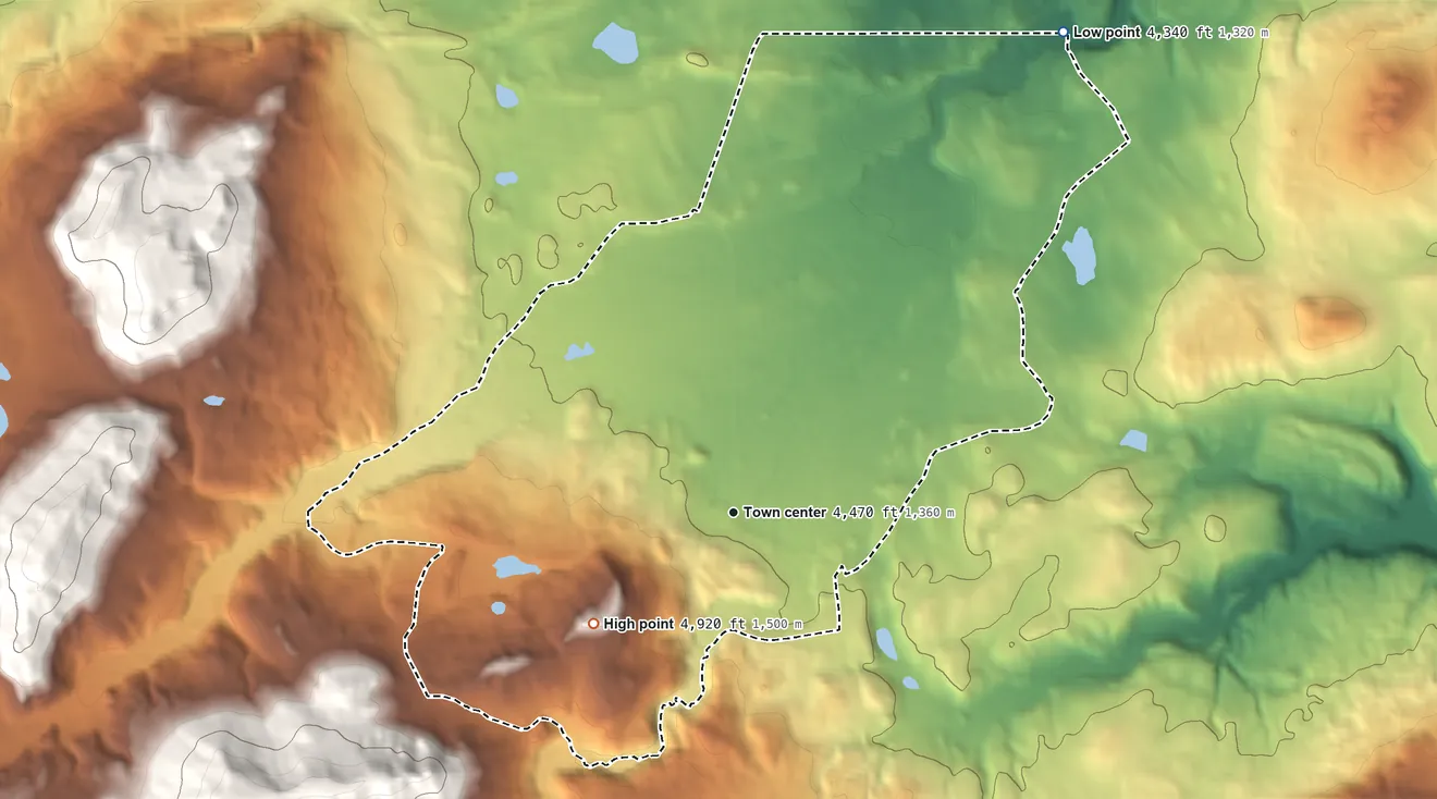 Topographic elevation map of Heart Butte, Montana, shaded from 4,340 ft on the northeast side to 4,920 ft on the southwest edge, below higher ground just outside