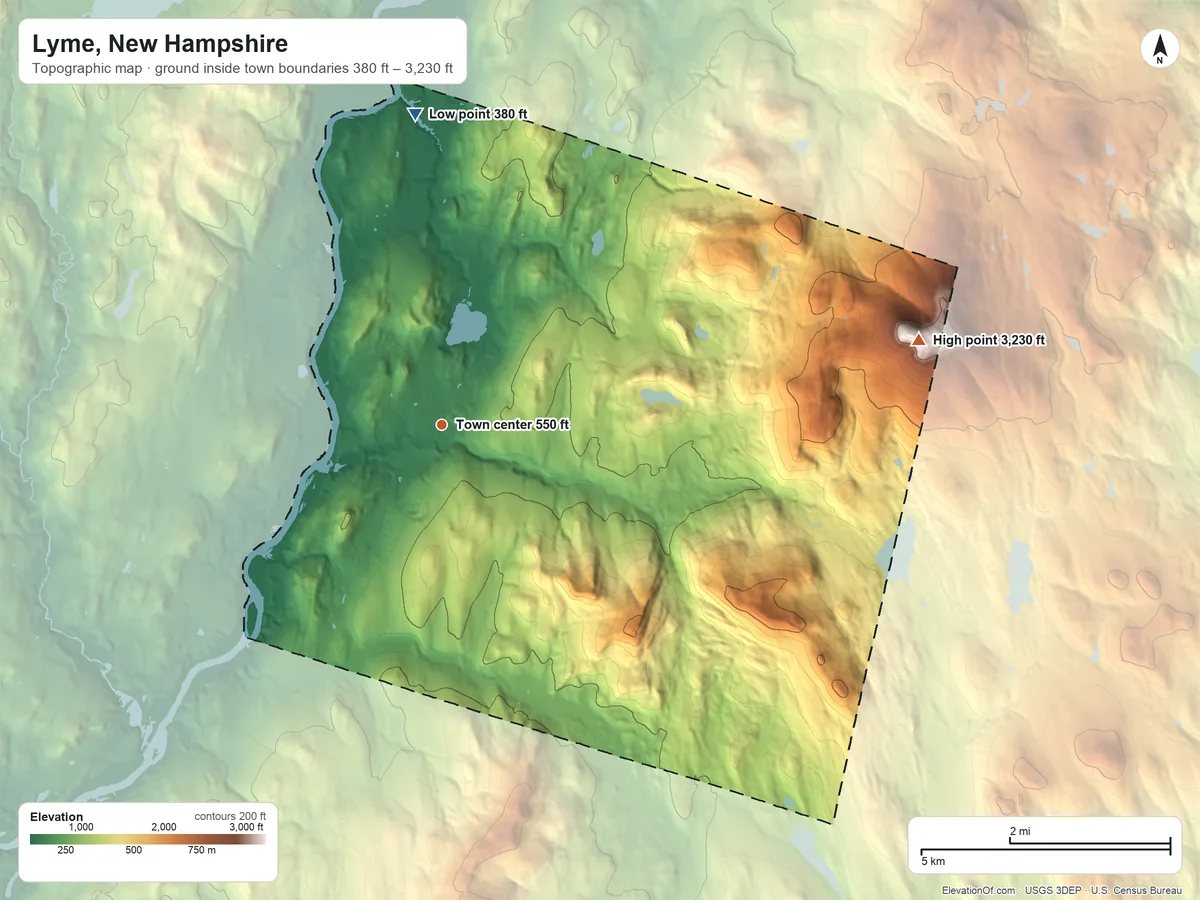 Topographic elevation map of Lyme, New Hampshire, shaded from 380 ft on the north side to 3,230 ft on Smarts Mountain