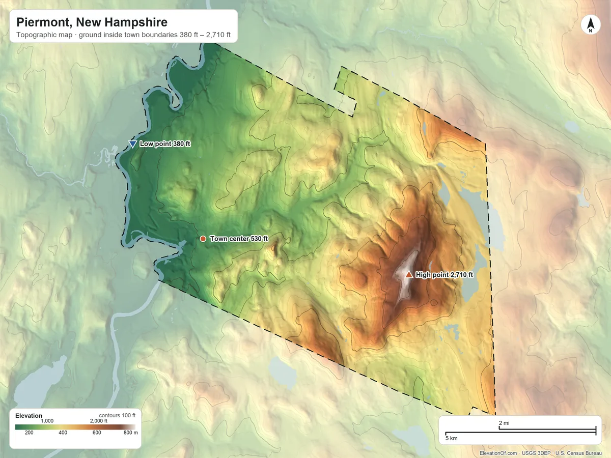 Topographic elevation map of Piermont, New Hampshire, shaded from 380 ft on the northwest side to 2,710 ft on Piermont Mountain